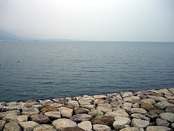 講演会場の横の琵琶湖写真